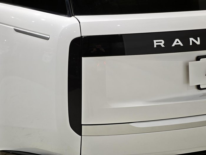 2024 Land Rover Range Rover P460e Autobiography PHEV