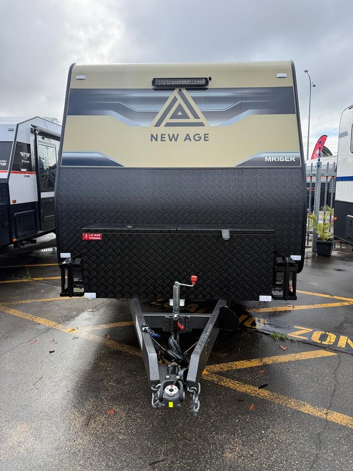 2025 New Age Caravans Expedition Mr16