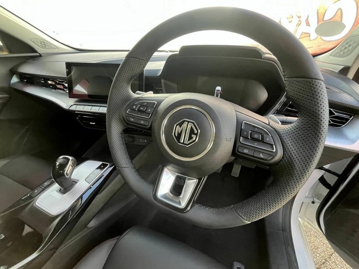 2025 MG MG5 Essence