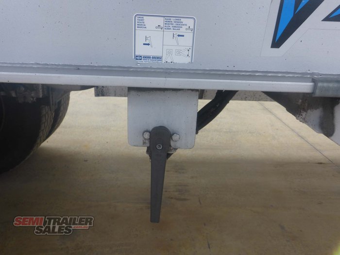 2014 Vawdrey 12 Pallet Refrigerated Rollback Pantech A Trailer