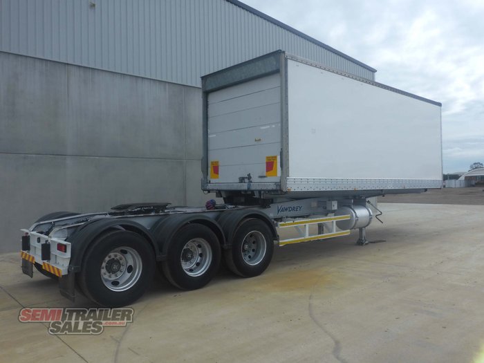 2014 Vawdrey 12 Pallet Refrigerated Rollback Pantech A Trailer