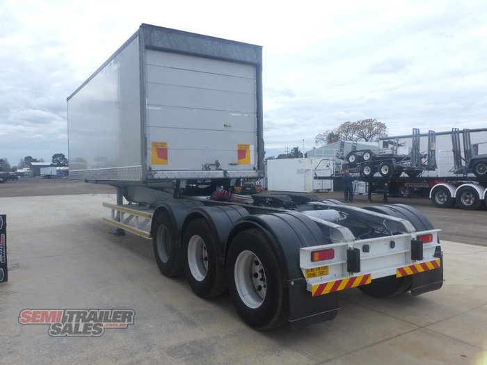 2014 Vawdrey 12 Pallet Refrigerated Rollback Pantech A Trailer