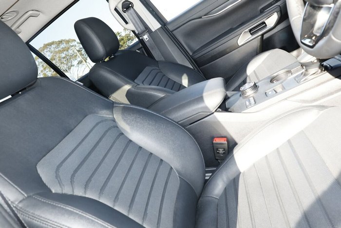2025 Ford Everest Sport