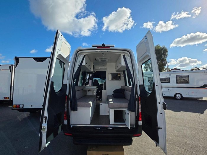 2024 Winnebago Bondi 4S 4 Berth
