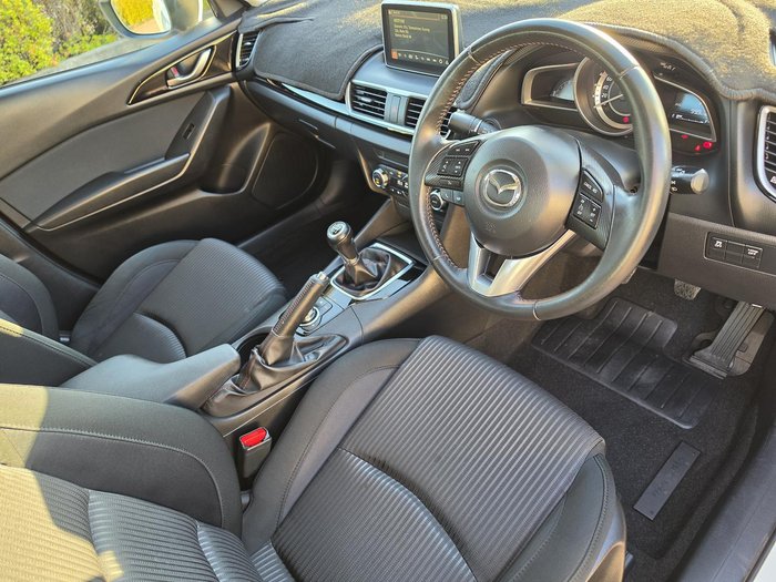 2014 Mazda 3 SP25