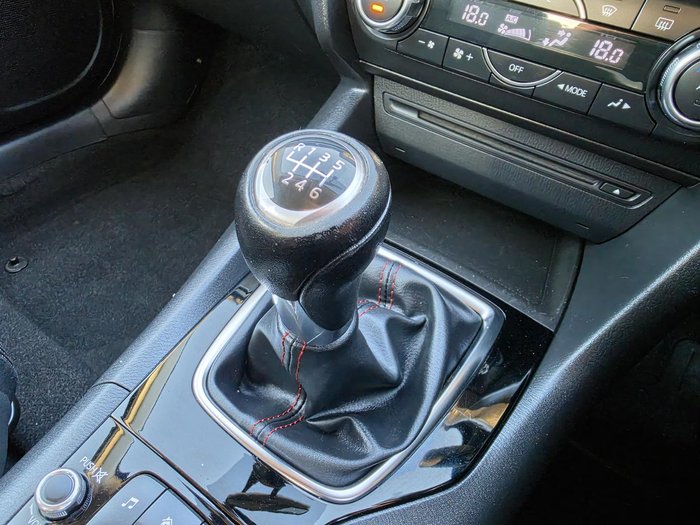 2014 Mazda 3 SP25