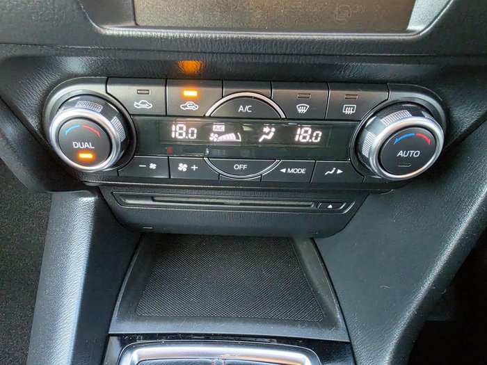 2014 Mazda 3 SP25
