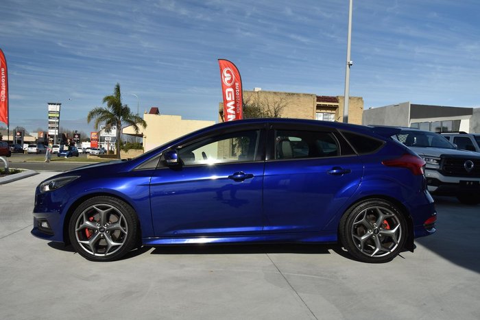 2017 Ford Focus ST