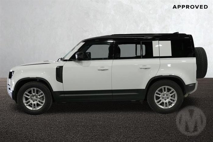 2025 Land Rover Defender 110 P400 S