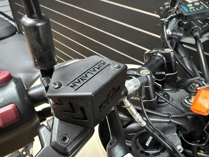 2024 Royal Enfield HIMALAYAN 450 White