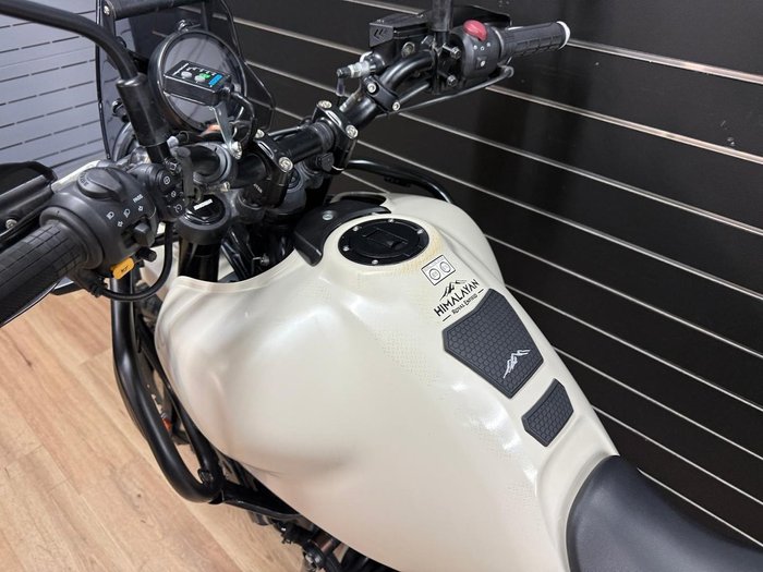 2024 Royal Enfield HIMALAYAN 450 White