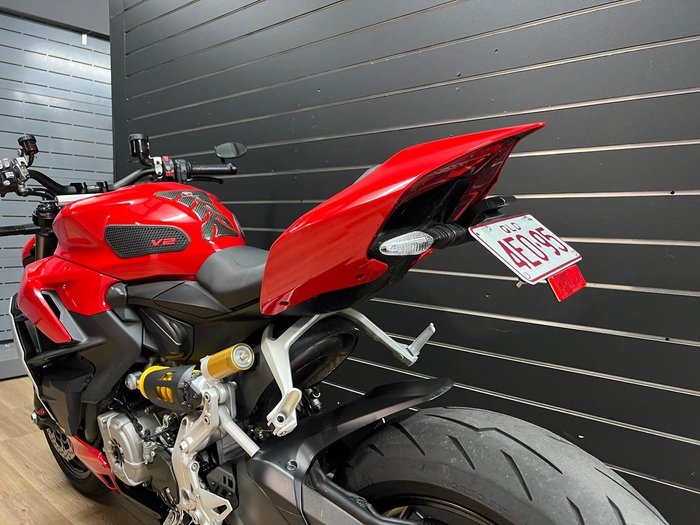 2022 DUCATI STREETFIGHTER V2 Red