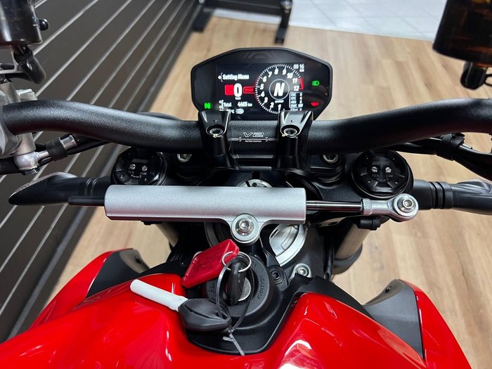 2022 DUCATI STREETFIGHTER V2 Red