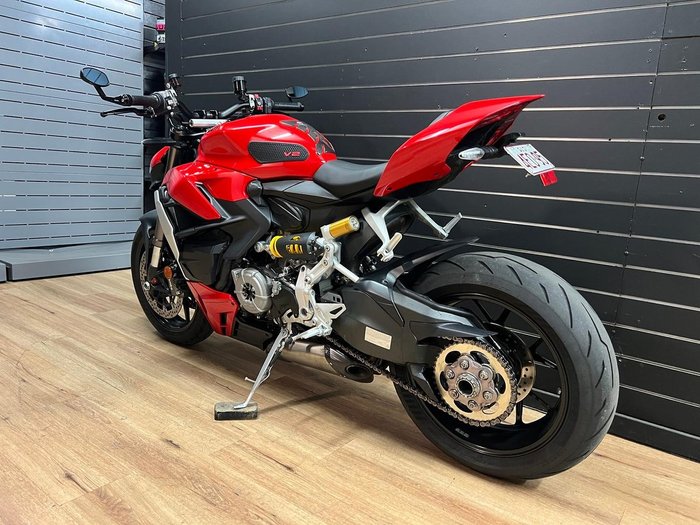 2022 DUCATI STREETFIGHTER V2 Red
