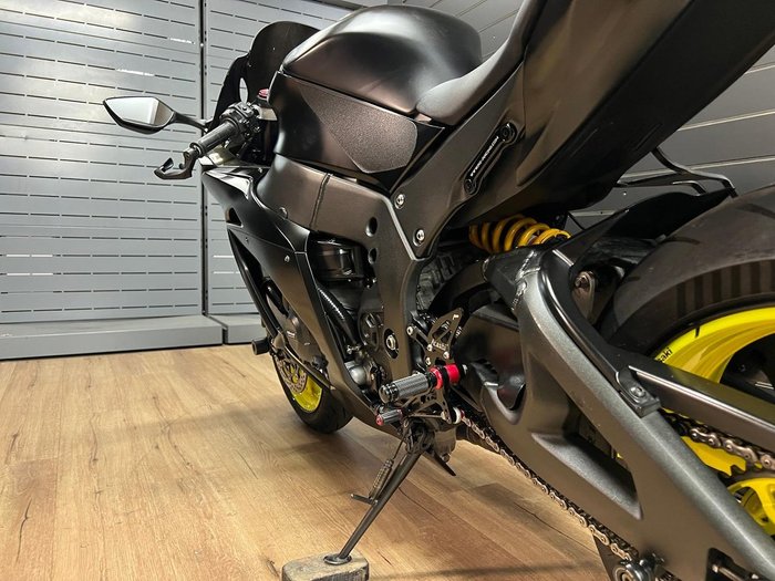 2016 Kawasaki ZX-10R (ABS) 30TH ANNIV. BATTLE GRAY
