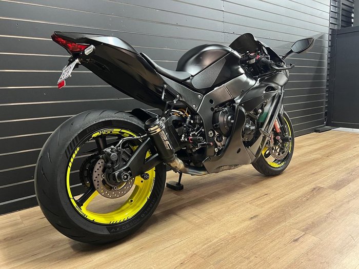 2016 Kawasaki ZX-10R (ABS) 30TH ANNIV. BATTLE GRAY