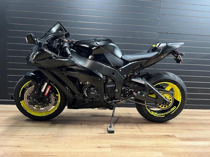 2016 Kawasaki ZX-10R (ABS) 30TH ANNIV. BATTLE GRAY