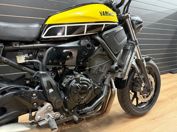 2016 Yamaha XSR700 Yellow