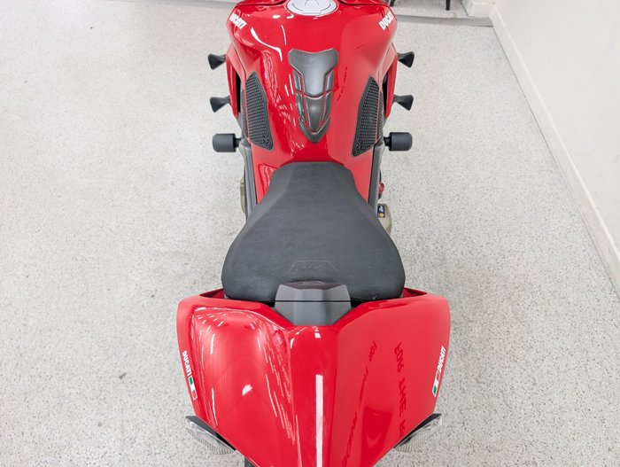 2021 DUCATI STREETFIGHTER V4 S Red