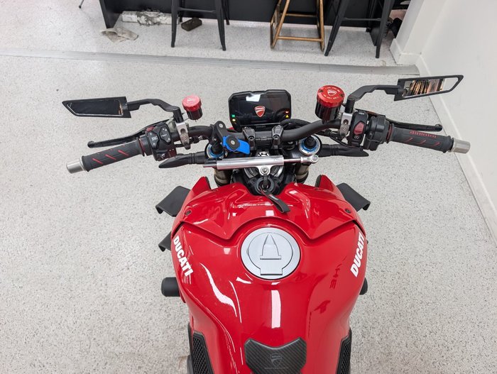 2021 DUCATI STREETFIGHTER V4 S Red