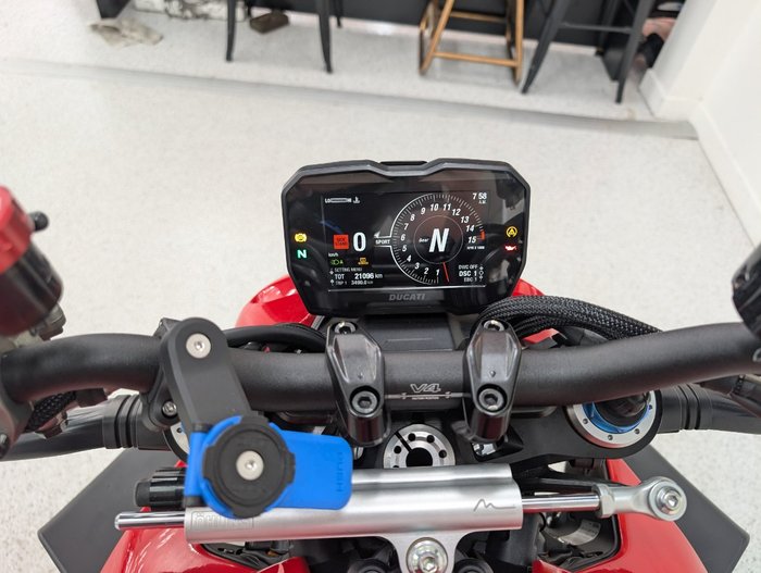 2021 DUCATI STREETFIGHTER V4 S Red