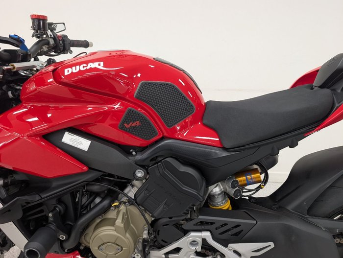 2021 DUCATI STREETFIGHTER V4 S Red