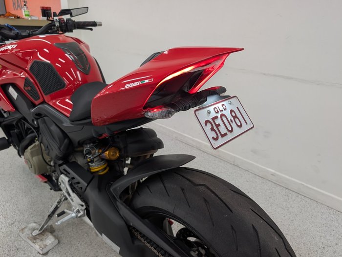 2021 DUCATI STREETFIGHTER V4 S Red