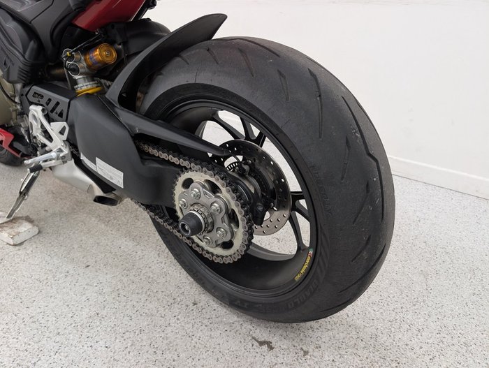 2021 DUCATI STREETFIGHTER V4 S Red