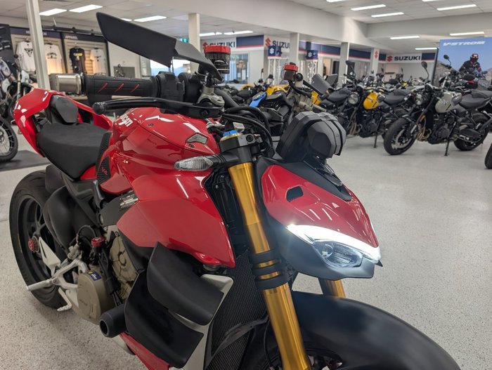 2021 DUCATI STREETFIGHTER V4 S Red