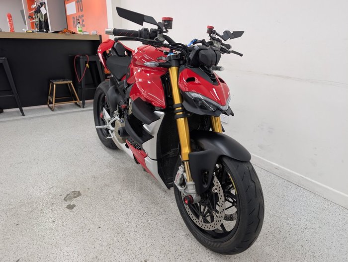 2021 DUCATI STREETFIGHTER V4 S Red