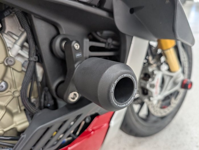 2021 DUCATI STREETFIGHTER V4 S Red