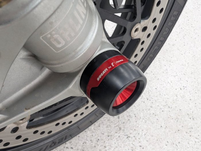 2021 DUCATI STREETFIGHTER V4 S Red