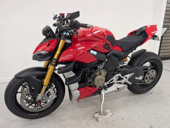 2021 DUCATI STREETFIGHTER V4 S Red