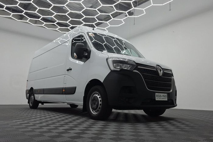 2022 Renault Master