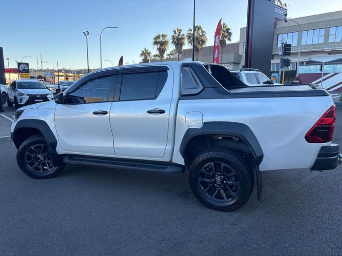 2023 Toyota Hilux Rogue
