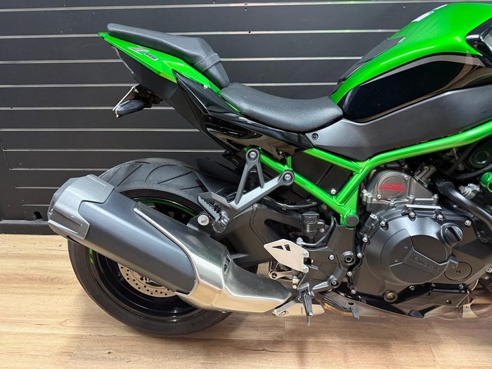 2021 Kawasaki Z H2 (ZR1000K) Green