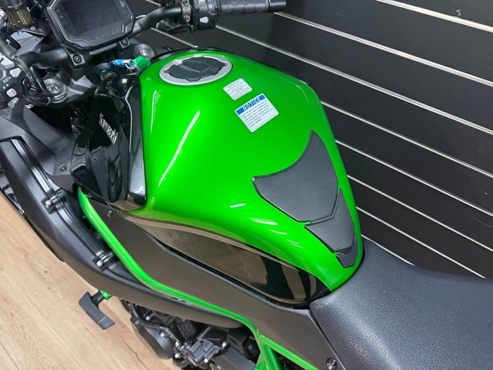 2021 Kawasaki Z H2 (ZR1000K) Green
