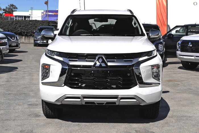 2024 Mitsubishi Pajero Sport Exceed