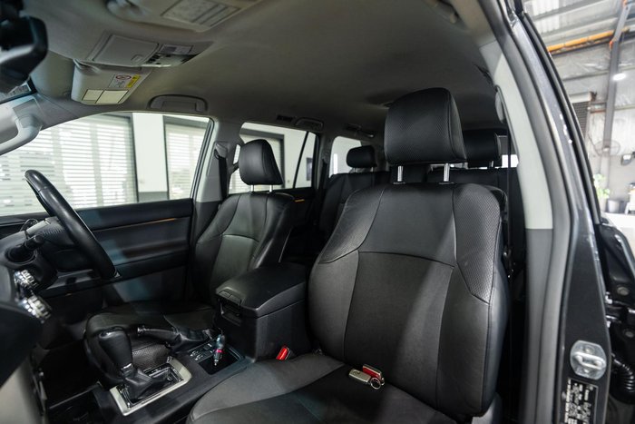 2012 Toyota Landcruiser Prado VX