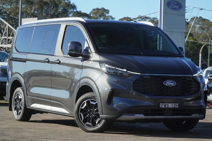 2025 Ford Tourneo