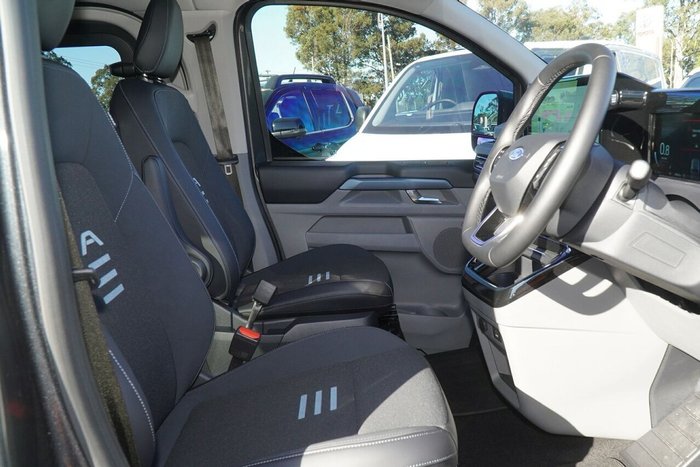 2025 Ford Tourneo Active