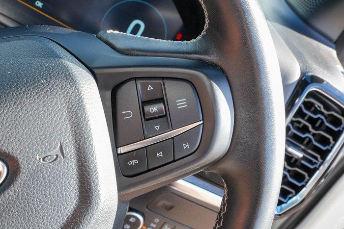 2025 Ford Everest Platinum
