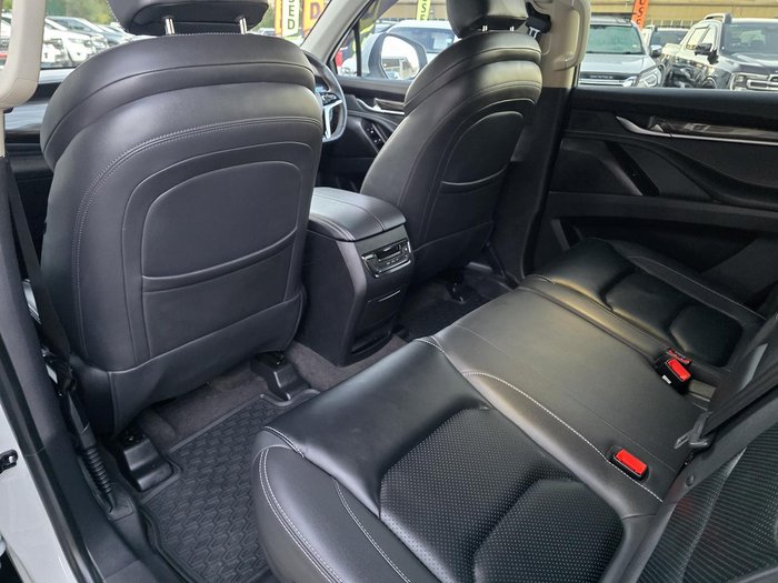 2023 LDV D90 Executive