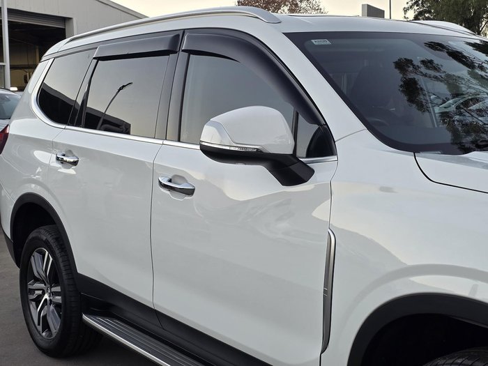 2023 LDV D90 Executive