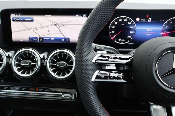 2025 Mercedes-Benz GLA-Class GLA200