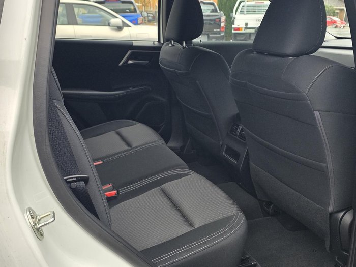 2023 Mitsubishi Outlander ES