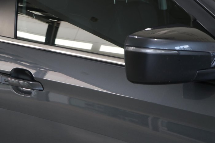 2022 Isuzu MU-X LS-T