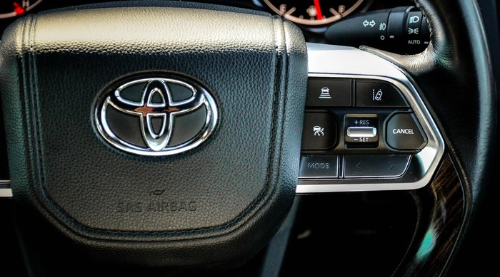 2022 Toyota Landcruiser VX