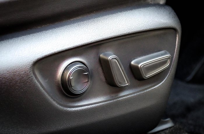 2022 Toyota Landcruiser VX