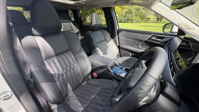 2025 Mitsubishi Outlander Exceed